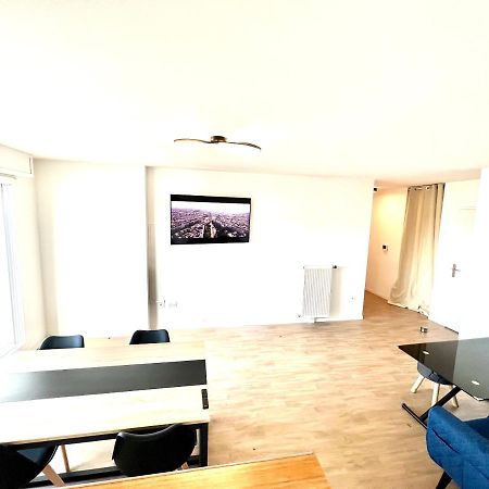איברי-סור-סיין Luxury Full Apartment With Sofitel Beds Paris 76M2 Terrasse 25M2 מראה חיצוני תמונה